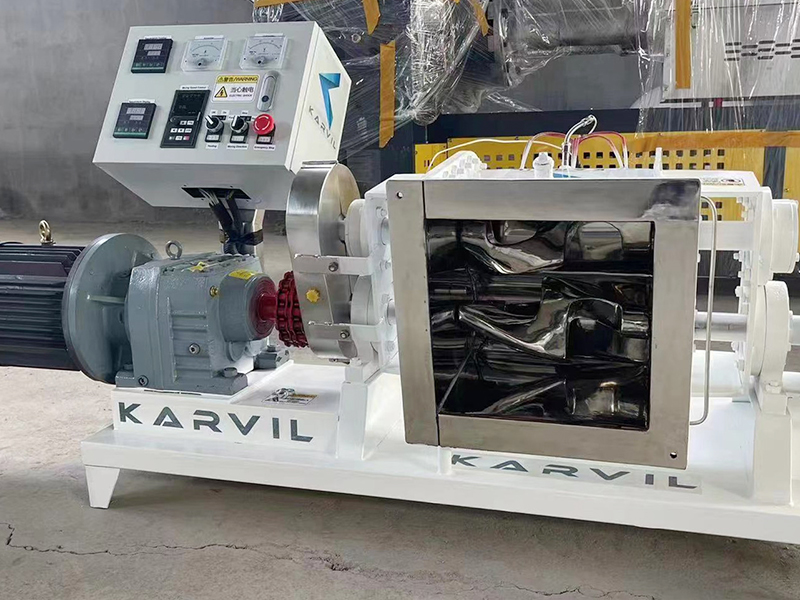 Retour d'expérience du mélangeur Sigma pour le mélange d'adhésifs en provenance des États-Unis