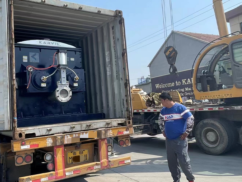 Je viens d'être expédié !En route vers les Etats-Unis pour un client racheté