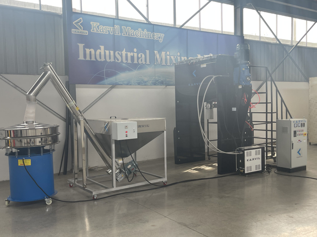 Mélangeur de ruban horizontal de 1000L avec convoyeur